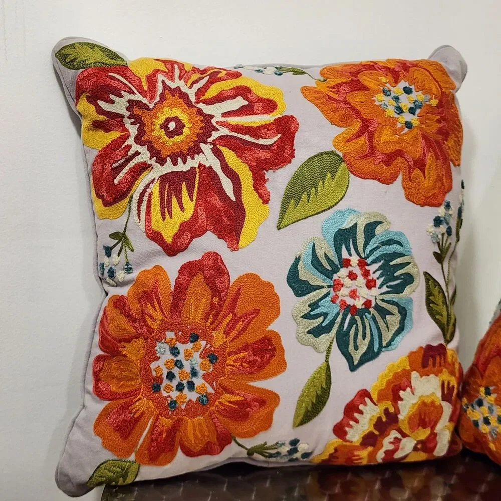 Pier 1 Imports Floral Crewel Embroidered Throw Pillows Set of 2 Boho Square